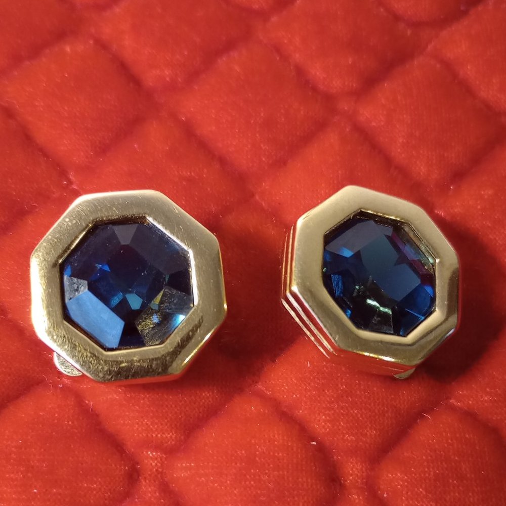 Vintage S.A.L Swarovski  blue gold tone clip on earrings